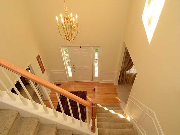3rd image of 14167 Nicholas Dr