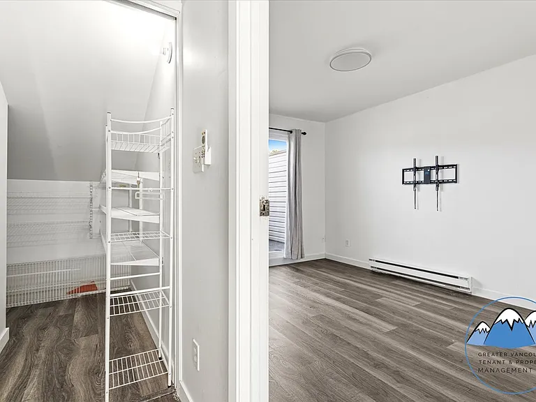 9272 122nd St — Photo 9