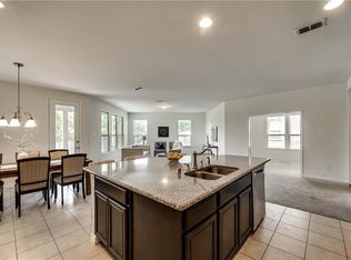 8725 Maple Ridge Trl, Fort Worth, TX 76244