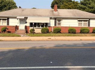 565 Mount Pleasant Ave, Providence, RI 02908