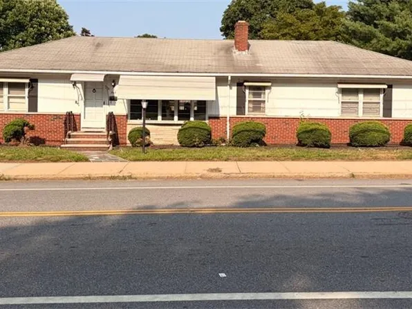 565 Mount Pleasant Ave, Providence, RI 02908