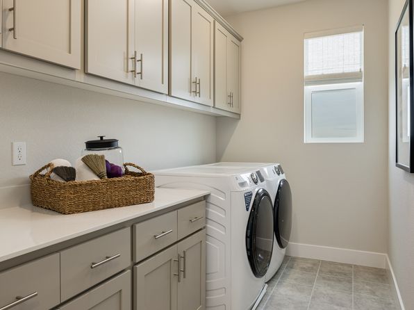 3290 Jubilee Dr, Manteca, CA 95337