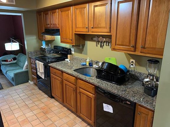 4th image of 29 Amity Pl