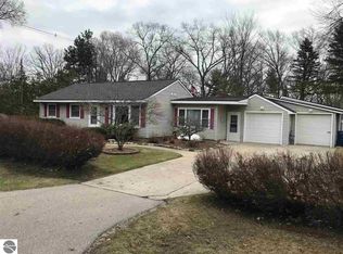 919 Avenue B, Traverse City, MI
