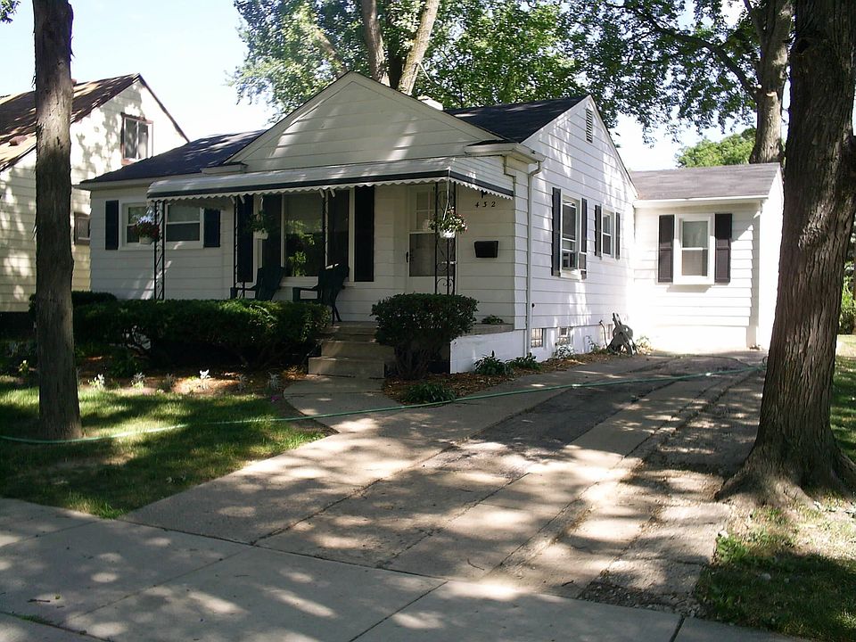 1st image of 432 Charlevoix St