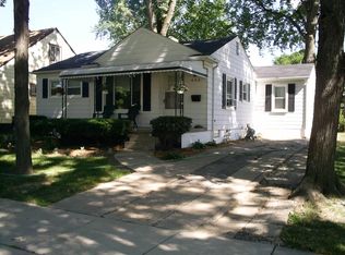 432 Charlevoix St, Clawson, MI 48017