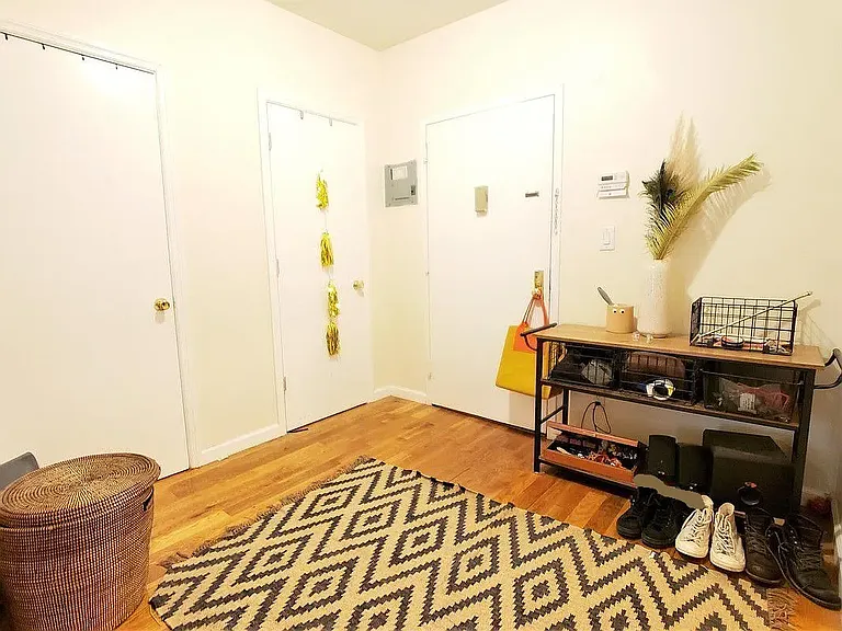 813 Dekalb Ave #2F — Photo 6