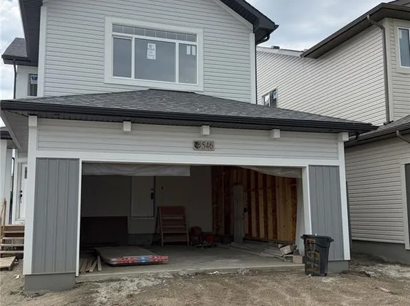 546 Traeger MANOR, Saskatoon, SK S7V 1Z3
