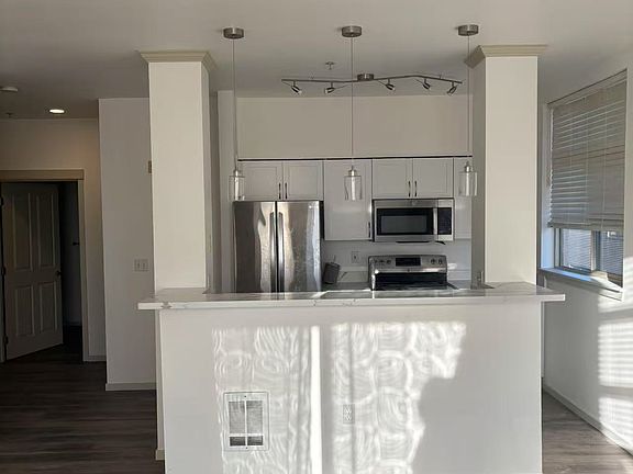 5th image of 118 107th Ave NE Unit B416