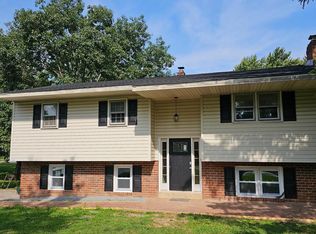 1316 E Evergreen Dr, Phoenixville, PA 19460