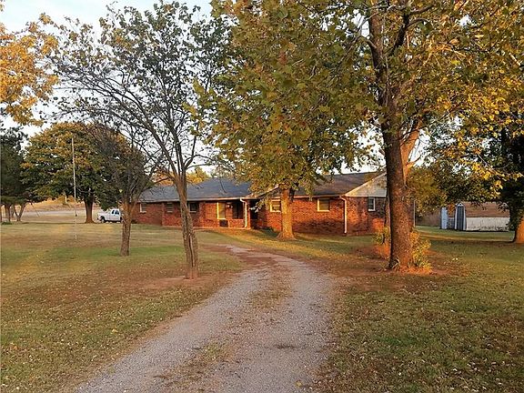2nd image of 2297 N Blackberry Dr