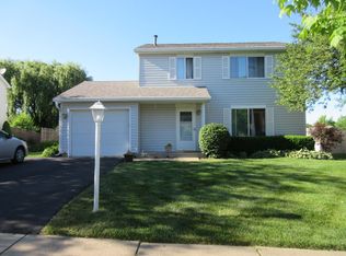 406 E Shag Bark Ln, Streamwood, IL