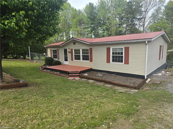 412 Beshears Owings Ln, North Wilkesboro, NC 28659
