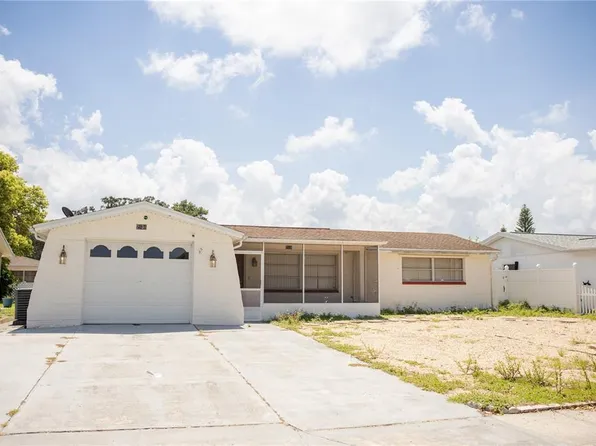 2936 Finch Dr, Holiday, FL 34690