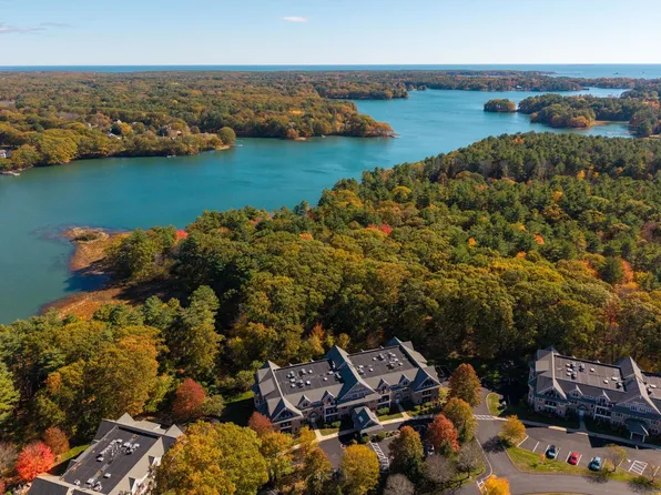 100 Shepards Cove Road #G204, Kittery, ME 03904