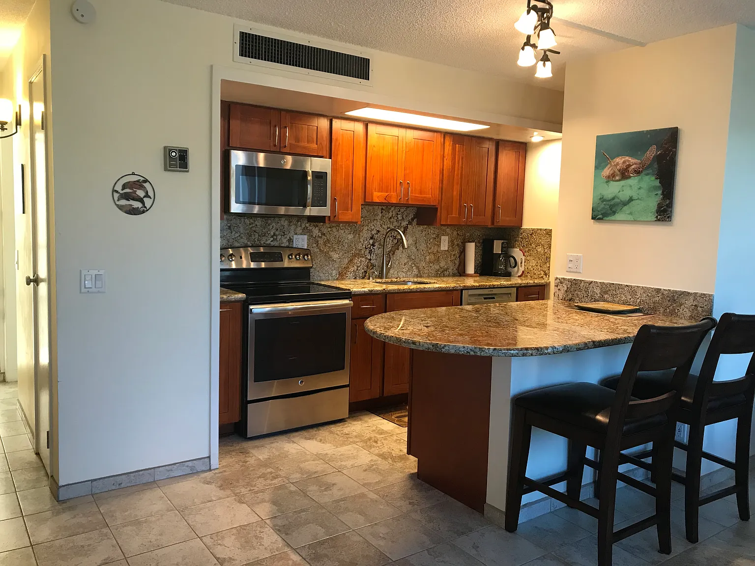 Studio, 515 sqft, $2,100 — Photo 2