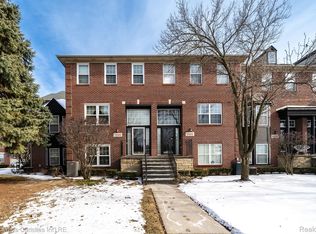 6890 Central City Pkwy, Westland, MI 48185