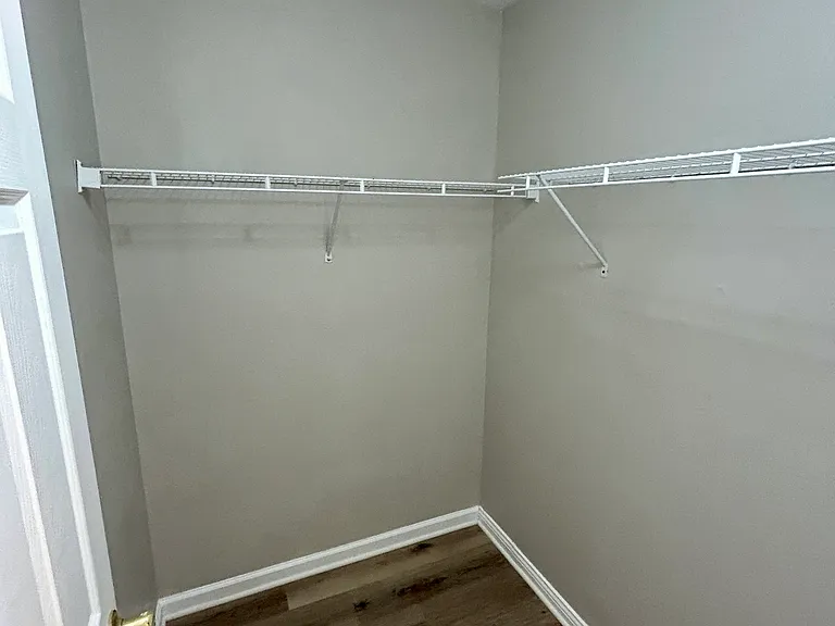 3039 Armory Dr — Photo 33