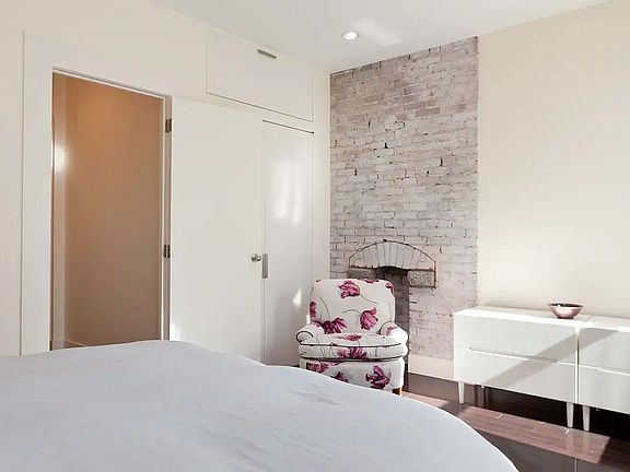 4th image of 70 W 119th St #3
