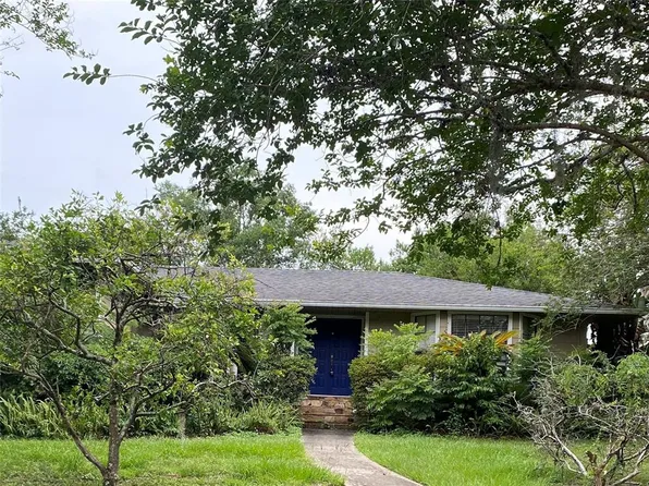 201 Lyndhurst Ct, Longwood, FL 32779