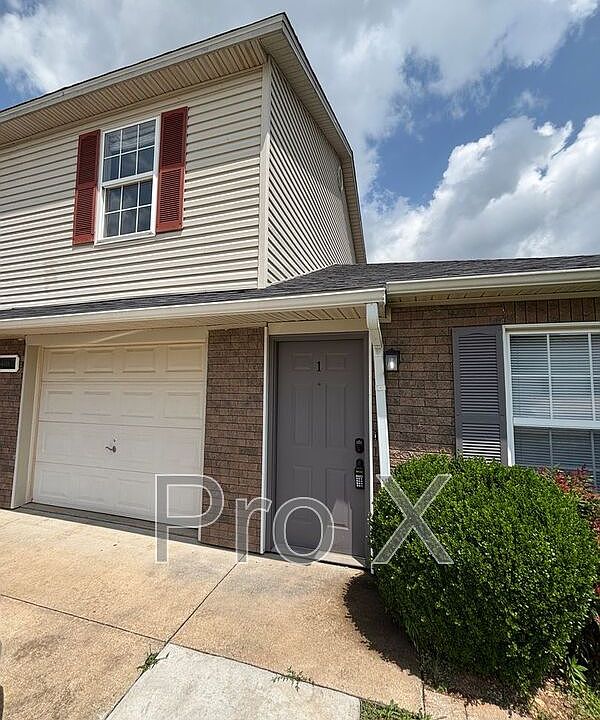 1st image of 3408 SW Victoria Pl APT 1
