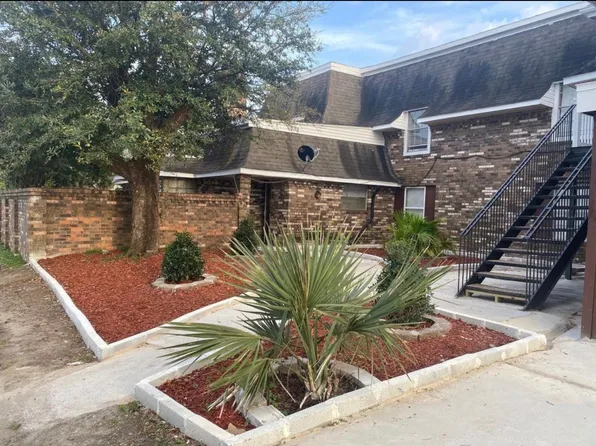 5801 Tall Timbers Dr, New Orleans, LA