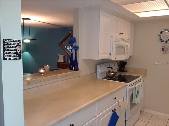 5th image of 2224 Circlewood Dr