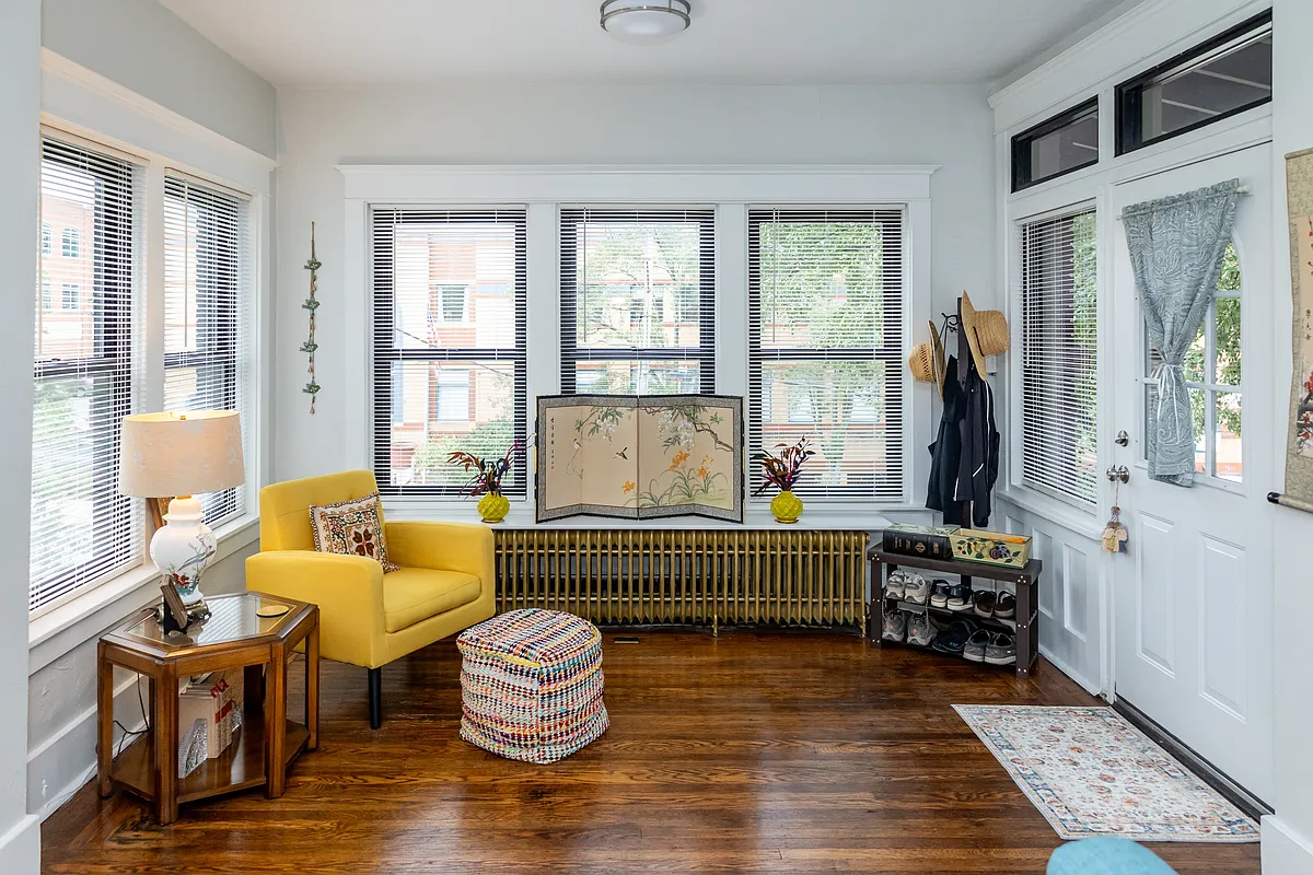 Building Photo - Forbes Terrace