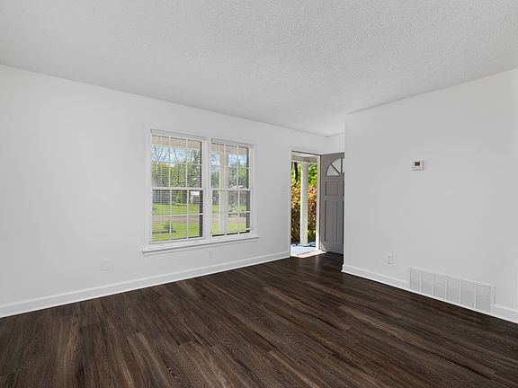 3rd image of 8228 Brooksville Cv