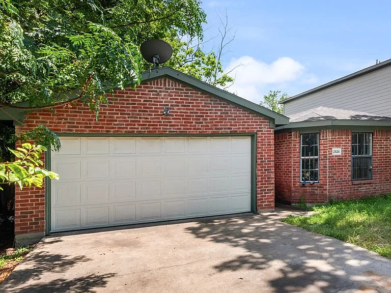 2526 Exeter Ave — Photo 4