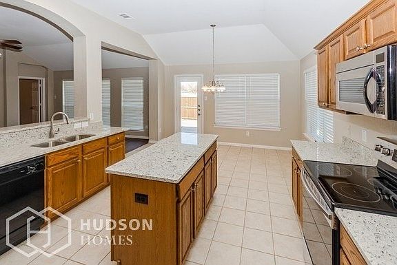 5th image of 407 Rock Meadow Trl