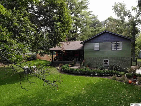 8309 Jackson St, Omaha, NE 68114