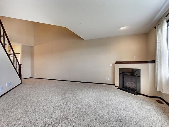 4th image of 1226 Vernon Dr