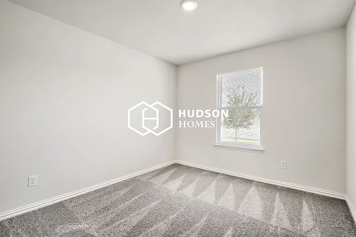104 Kainos St — Photo 7