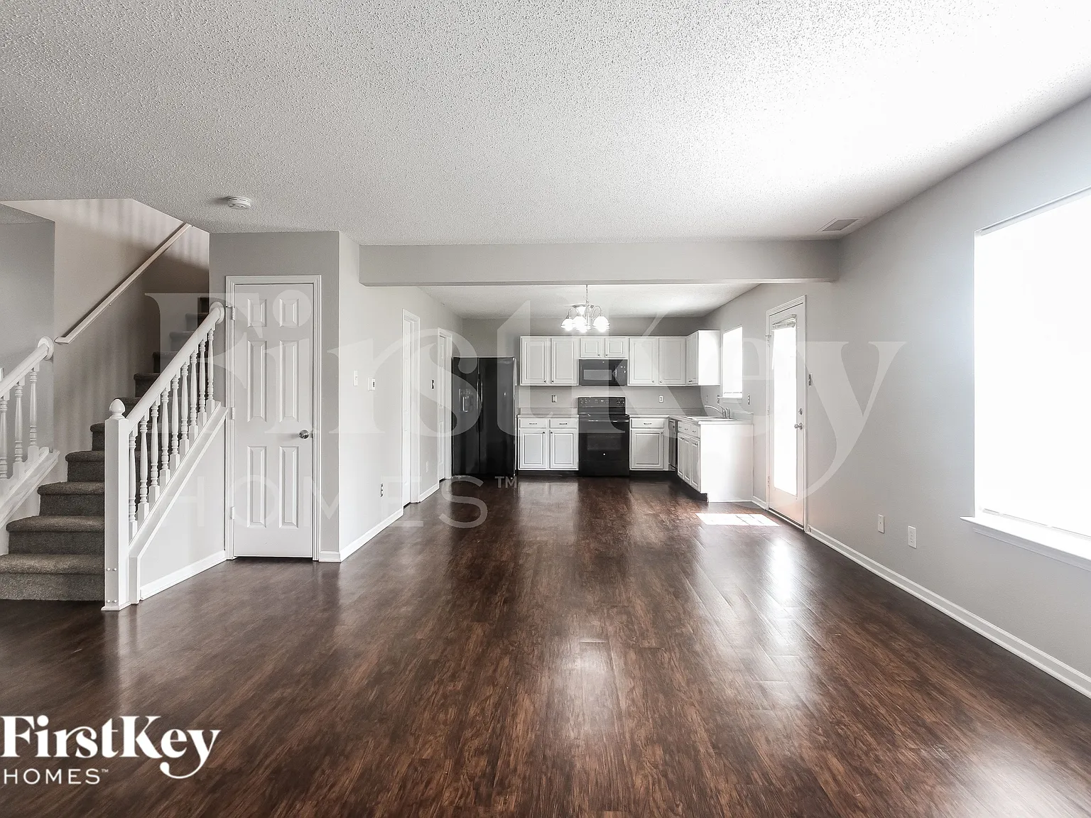 3 bed, 3.0 bath, 2030 sqft, $1,870 — Photo 3