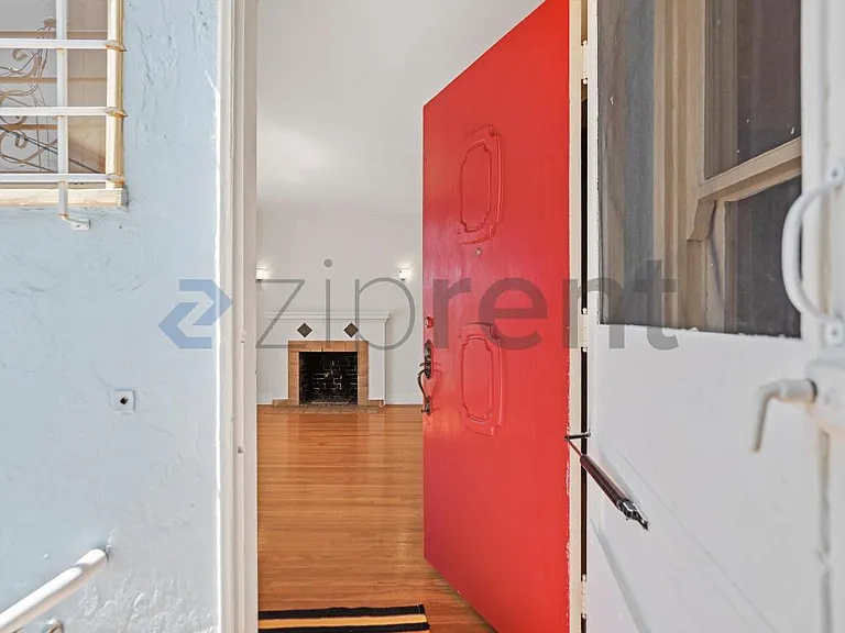 276 East Ave #U — Photo 3