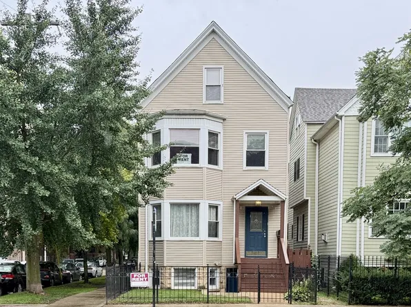 2101 W Montrose Ave Unit 3, Chicago, IL 60618