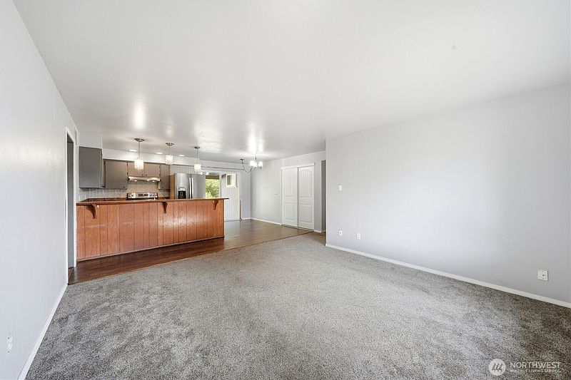 3rd image of 14229 NE 55th Avenue