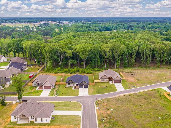 3rd image of 202 Michelle Dr