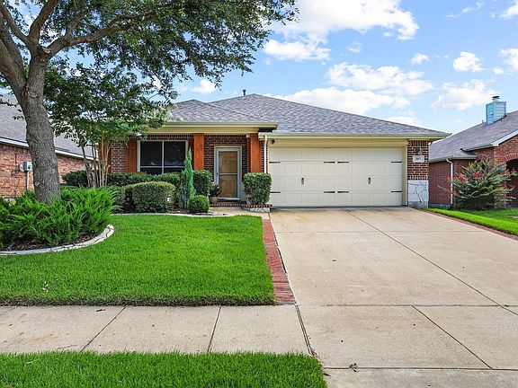 2nd image of 307 Highland Ridge Dr