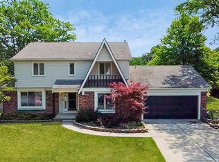 25388 Liberty Ln, Farmington Hills, MI
