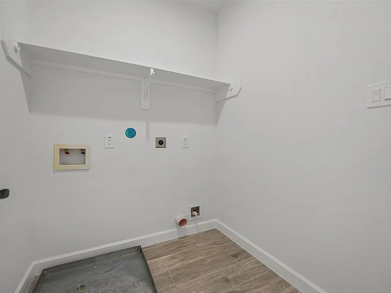 1078 Saint Clair St #B — Photo 18