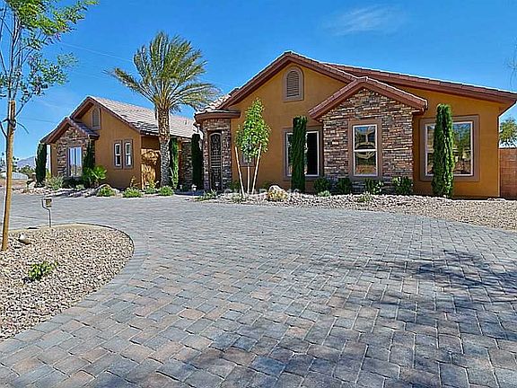 2nd image of 4998 N Grand Canyon Dr