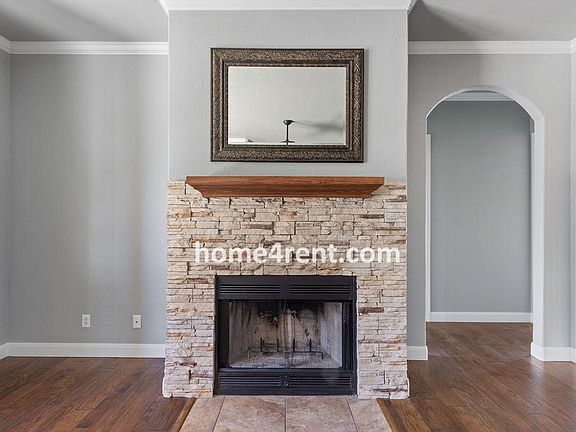4th image of 9200 Shylana Ave
