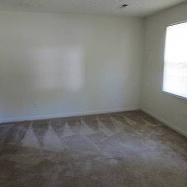 2nd image of 953 Grand Arbre Dr