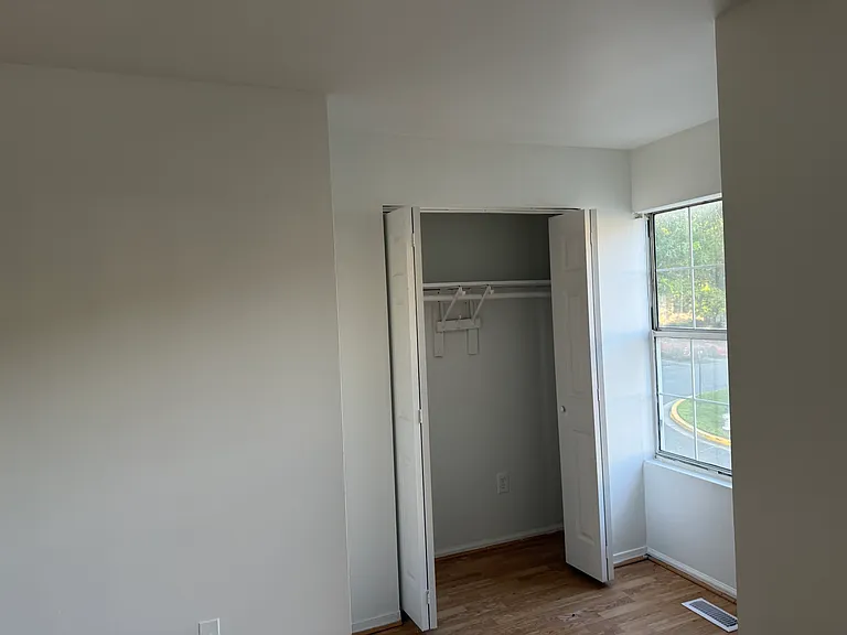 18947 Snow Fields Cir — Photo 12