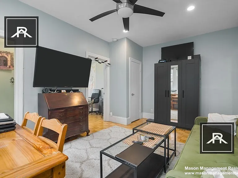 58 Park Vale Ave #12 — Photo 4