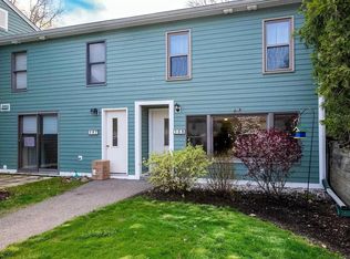 508 Piscassic St, Newmarket, NH 03857
