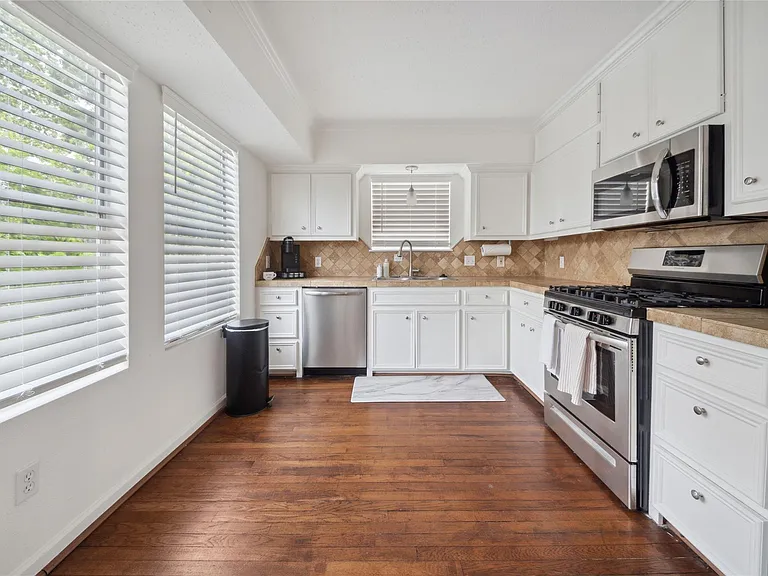 1105 Tulane St #B — Photo 8