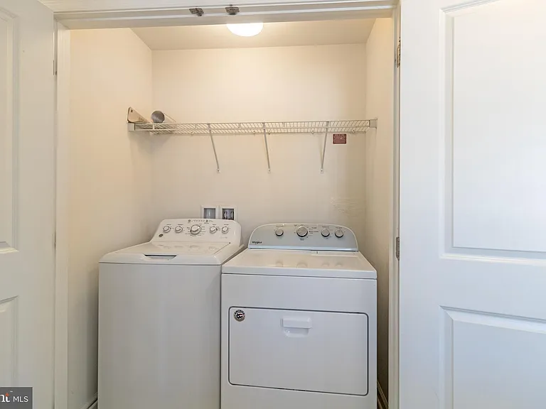 23409 Berkeley Meadows Dr — Photo 35